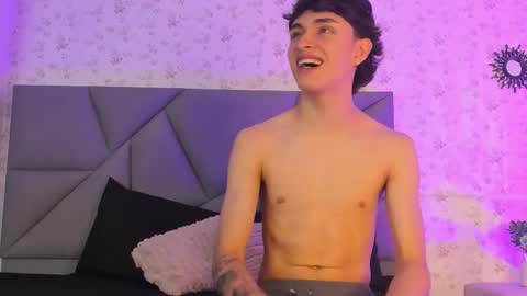 Snapshot of meganandtyler19 chatting on October 2025 03:42:02 AM meganandtayler online show from October 2025 03:42:02 AM