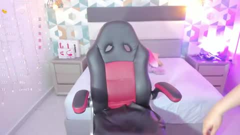 Megan  online show from February 2025 12:38:02 PM