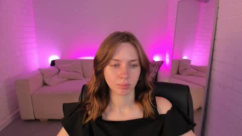 Megan online show from May 2026 06:33:01 AM