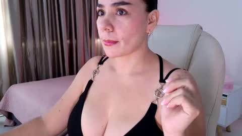 Megan M online show from July 2026 01:47:02 PM