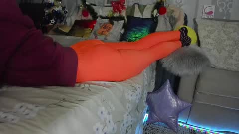 Nicki--------- Welcome to my Room online show from January 2025 06:07:01 PM