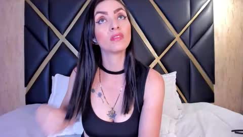 Snapshot of meganhofman chatting on September 2025 07:51:02 PM Megan Hofman online show from September 2025 07:51:02 PM