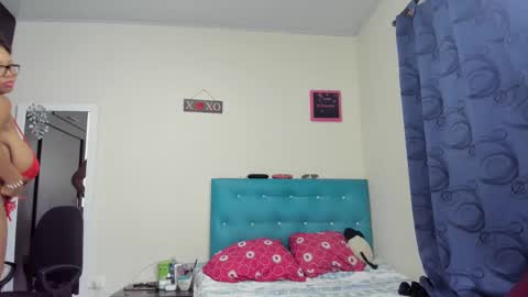 megan        online show from February 2025 05:25:01 AM