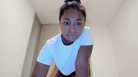 meganmir1 online show from January 2025 12:17:01 AM