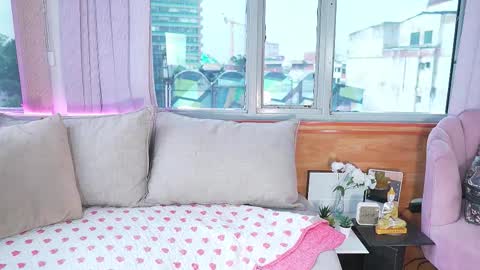 Mara online show from November 2025 01:10:01 PM