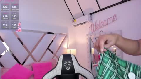 Megan  online show from April 2026 08:53:01 PM