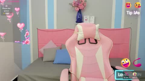 Megan Queen online show from February 2025 02:01:01 PM