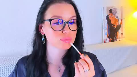 Megan online show from April 2026 07:27:01 PM