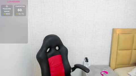 Snapshot of meganzarick chatting on September 2025 12:39:01 PM M E G A N online show from September 2025 12:39:01 PM