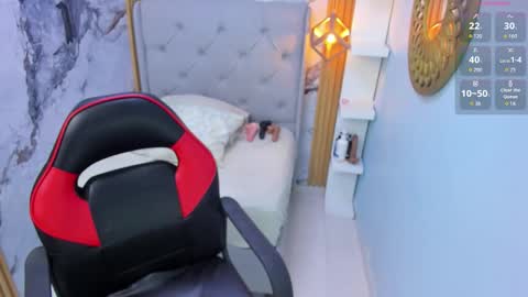 Snapshot of meganzarick chatting on November 2025 03:18:02 AM M E G A N online show from November 2025 03:18:02 AM