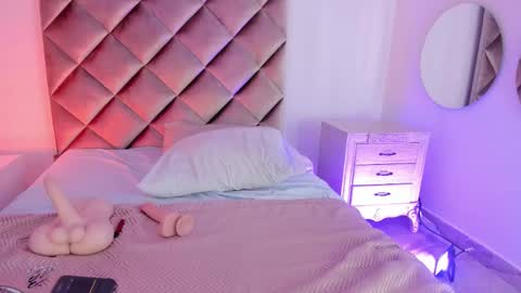 M E G A R A online show from February 2025 07:44:02 AM