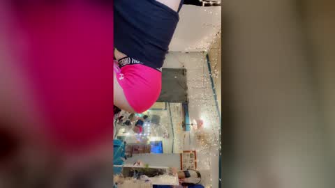 MegaTinyyy online show from February 2026 07:47:02 AM