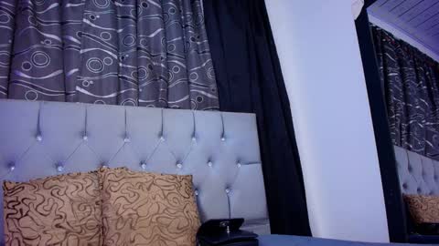 meggan online show from November 2025 04:33:02 AM