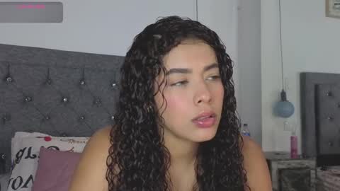 Meghan  online show from September 2025 09:15:02 PM