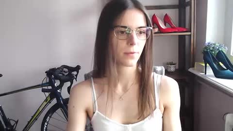 Megi online show from February 2026 02:23:02 PM