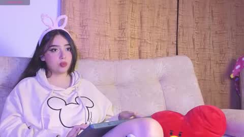 Megumi online show from November 2025 08:57:01 AM