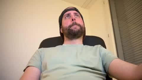 Snapshot of meholic chatting on February 2025 06:39:01 PM ChrisBigD online show from February 2025 06:39:01 PM