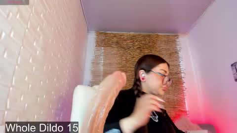 Snapshot of mei_millers chatting on October 2025 11:44:02 AM MELISSA online show from October 2025 11:44:02 AM