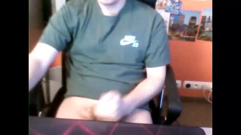 Snapshot of meks5544 chatting on April 2026 05:32:02 PM meks5544 online show from April 2026 05:32:02 PM