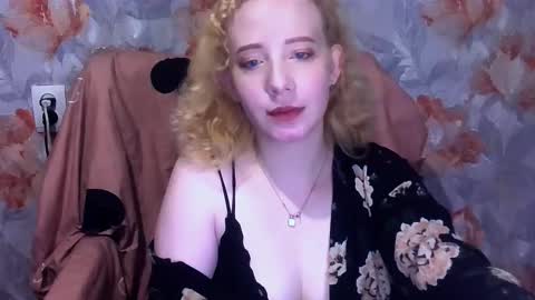 Mel Mellie online show from December 2025 08:50:02 PM