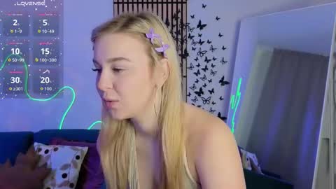 Snapshot of mel_nelson chatting on December 2025 07:46:02 AM Mel online show from December 2025 07:46:02 AM