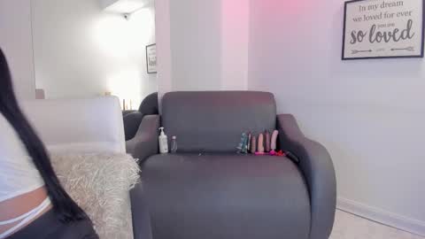 Snapshot of melan_owen chatting on November 2025 07:15:01 PM melan_owen online show from November 2025 07:15:01 PM