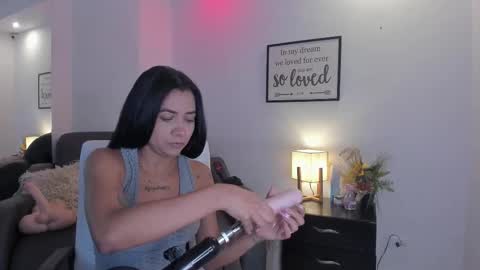 melan_owen online show from December 2025 10:46:01 AM