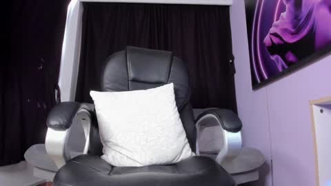 melani greyy online show from January 2025 08:26:02 PM