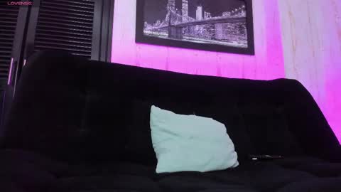 melani greyy online show from February 2025 12:05:01 AM