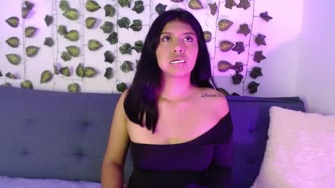 melanie online show from May 2026 09:55:01 PM