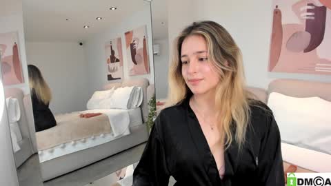 Melanie Baez online show from February 2025 04:06:01 AM