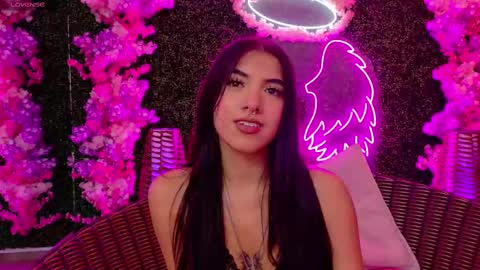 Melanie online show from September 2025 03:10:01 AM