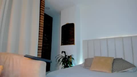 Snapshot of melanie_diaz chatting on February 2026 02:19:02 AM melanie_diaz online show from February 2026 02:19:02 AM