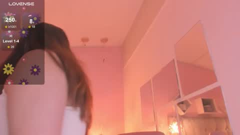 Melanie  online show from November 2025 04:23:02 AM