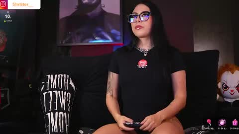 Snapshot of melanie_nyx chatting on June 2026 02:25:02 AM Mel online show from June 2026 02:25:02 AM