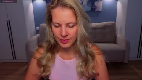 Snapshot of melaniebennett chatting on June 2026 06:36:02 AM Melanie Bennett online show from June 2026 06:36:02 AM