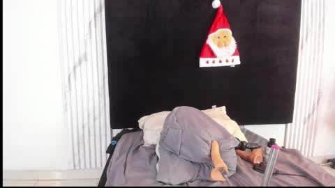 Melaniecooper online show from December 2024 09:09:02 PM