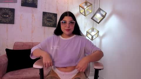 melaniegrayx online show from February 2025 02:46:01 PM
