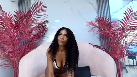 Melanie online show from October 2025 02:13:01 PM