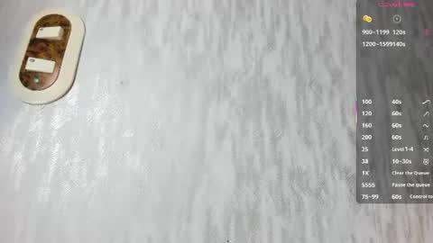 Snapshot of melanierioss_ chatting on June 2026 12:52:01 PM online show from June 2026 12:52:01 PM