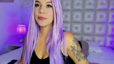 Melanie Roux online show from January 2025 07:37:01 PM