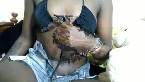 Snapshot of melanin_princess2 chatting on July 2026 12:11:01 PM melanin_princess2 online show from July 2026 12:11:01 PM