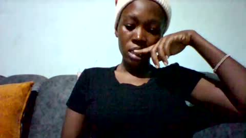 melaninndriping online show from October 2025 12:49:01 PM