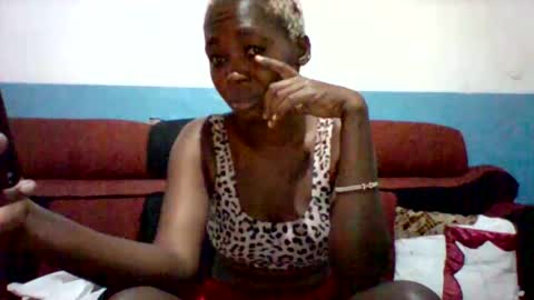 melaninndriping online show from October 2025 01:18:02 PM