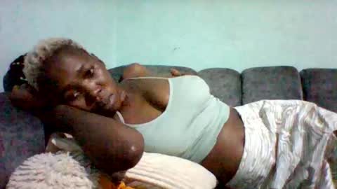 melaninndriping online show from November 2025 12:16:01 PM