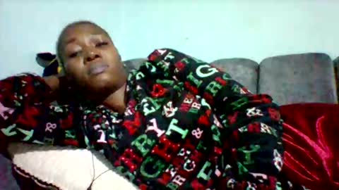 melaninndriping online show from November 2025 07:34:01 PM