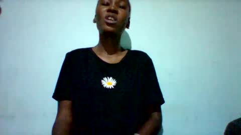 melaninndriping online show from November 2025 07:19:01 PM