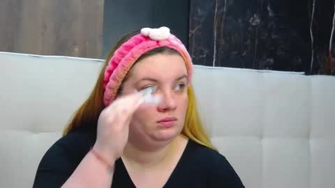 melanniebrown online show from January 2026 06:30:02 AM