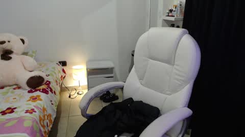 Snapshot of melanniegarzon chatting on March 2025 02:54:01 AM Melannie online show from March 2025 02:54:01 AM