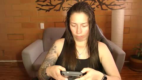 Melanny online show from November 2025 12:05:02 PM